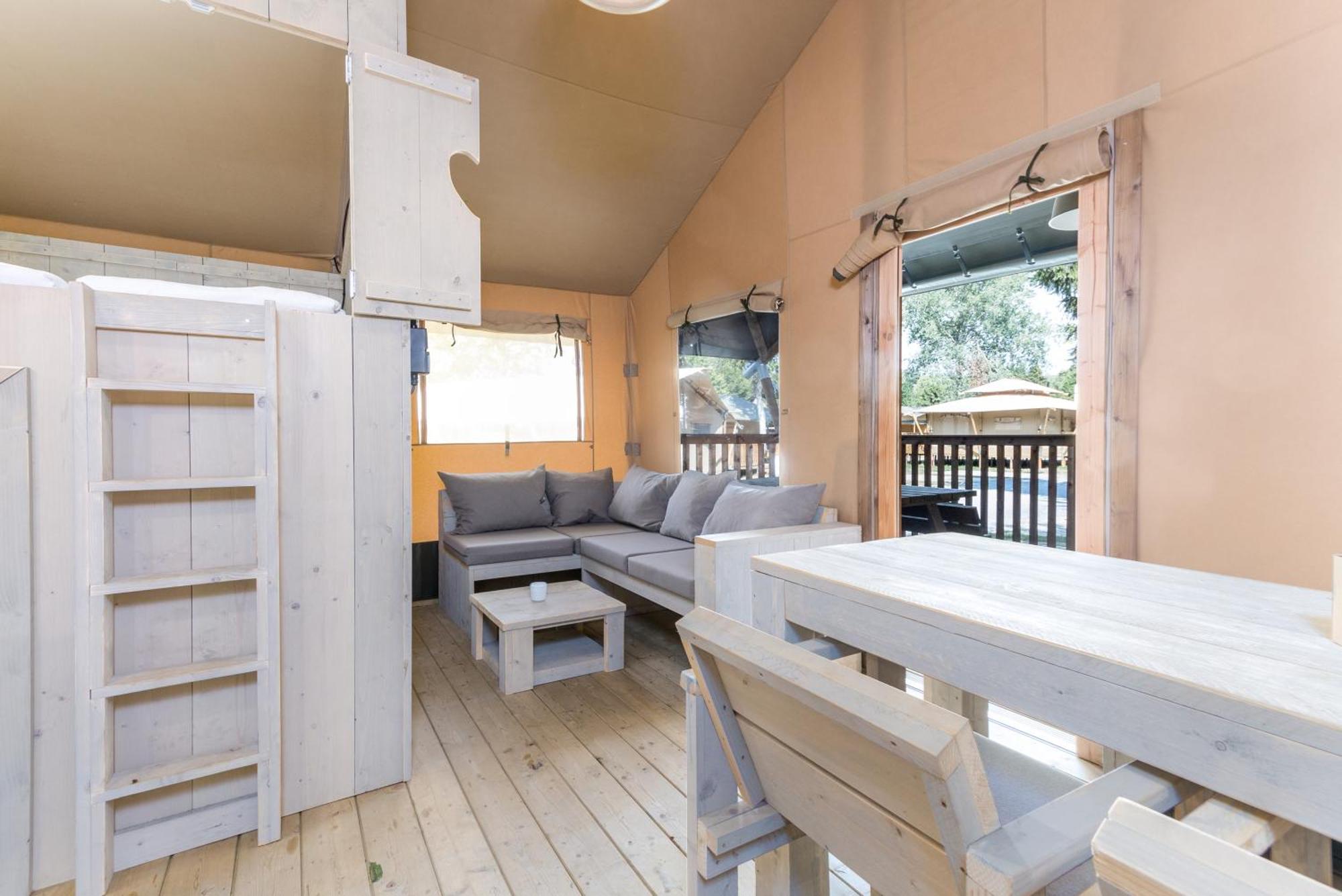 Landal Glamping Neufchâteau Hotel Phòng bức ảnh