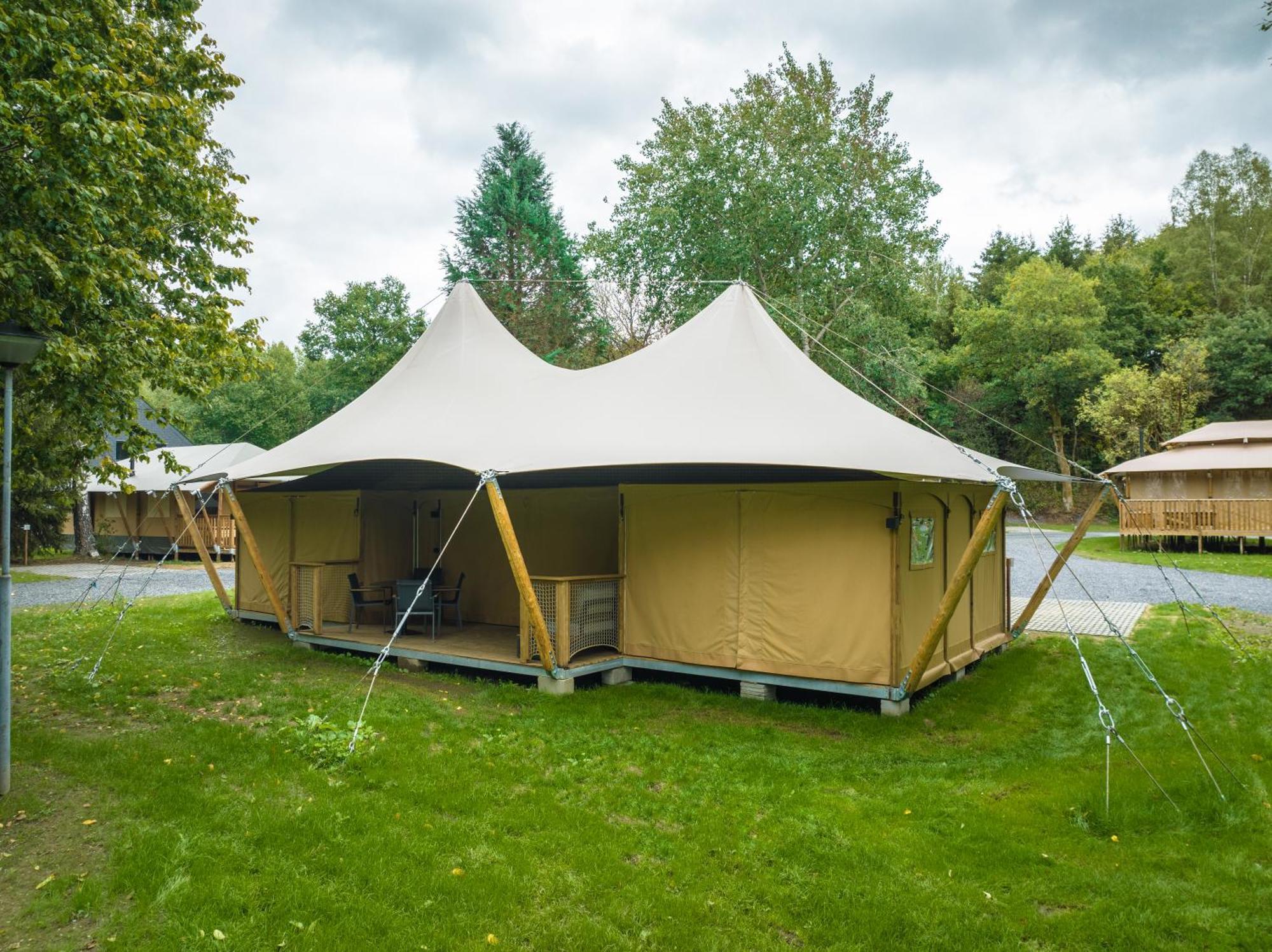 Landal Glamping Neufchâteau Hotel Phòng bức ảnh